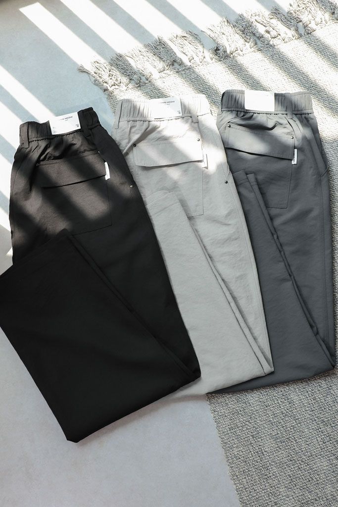 Quần Dài Relaxed Parachute Essential