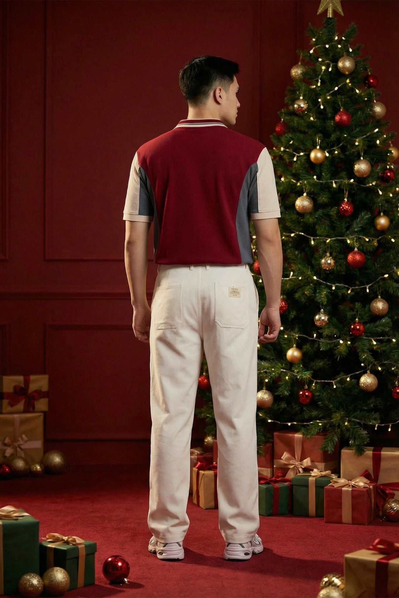 Quần Kaki Straight Essential Pant