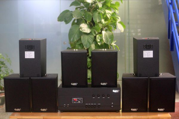 [Diện tích 160m2 + 04 Kênh] Loa thông báo, loa phát nhạc nền tự động A384PU-4K Goldsound 4 vùng âm lượng 800w + 8 loa Goldsound V55C 55w, loa được thiết kế riêng cho quán, bật lớn không tạp âm, miễn phí công lắp đặt, bảo hành dài hạn 5 năm.