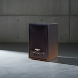 Loa không dây treo tường V57 UHF Goldsound ( 1 chiếc), công suất 57w, loa bass 5 inch, treble 2 inch, kích thước rộng 20 cm, cao 32 cm, sâu 20 cm, phủ da cao cấp, bảo hành dài hạn 5 năm.