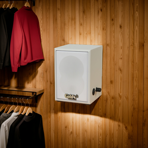 Loa không dây treo tường V27 UHF Goldsound, công suất 27w, loa bass 3 inch, kích thước rộng 12.6 cm, cao 18 cm, sâu 13 cm, bảo hành dài hạn 5 năm.