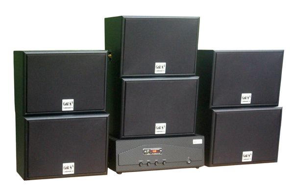 Dàn loa treo tường: Amply A918 2 vùng 1200w + 6 loa Goldsound treo tường V130 130w, loa được thiết kế riêng cho quán, bật lớn không tạp âm, miễn phí công lắp đặt, bảo hành dài hạn 5 năm.