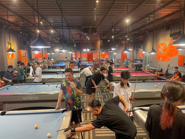 Loa treo tường phát nhạc nền cho Wings Billiard Club, TP.HCM, loa được thiết kế riêng cho quán, bật lớn không tạp âm, miễn phí công lắp đặt, bảo hành dài hạn 5 năm