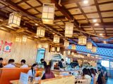 Loa treo tường phát nhạc nền cho nhà hàng Densha Sushi, TP. HCM, loa được thiết kế riêng cho quán, bật lớn không tạp âm, miễn phí công lắp đặt, bảo hành dài hạn 5 năm