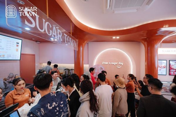 Loa thông báo, phát nhạc nền tự động Goldsound cho Sugar Town - Xô Viết Nghệ Tĩnh, loa được thiết kế riêng cho quán, bật lớn không tạp âm, miễn phí công lắp đặt, bảo hành dài hạn 5 năm