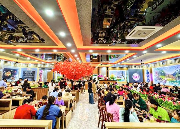 Loa âm trần phát nhạc nền, thông báo cho Mì Cay SEOUL Thủ Thừa, Long An, loa được thiết kế riêng cho quán, bật lớn không tạp âm, miễn phí công lắp đặt, bảo hành dài hạn 5 năm