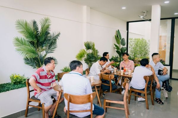 Loa Goldsound cho Zen Coffee, TP.HCM, amply 2 kênh 380w, bluetooth 5.0, loa âm trần VAT15 - 15w, loa được thiết kế riêng cho quán, bật lớn không tạp âm, miễn phí công lắp đặt, bảo hành dài hạn 5 năm