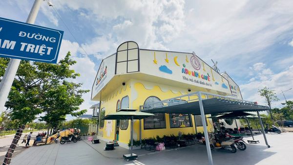 Loa Goldsound cho ABU KIDS Cafe - Quảng Bình, amply 2 kênh 380w, bluetooth 5.0, 8 loa V23 - 23w, loa sân vườn V40NT - 40w, loa được thiết kế riêng cho quán, bật lớn không tạp âm, miễn phí công lắp đặt, bảo hành dài hạn 5 năm