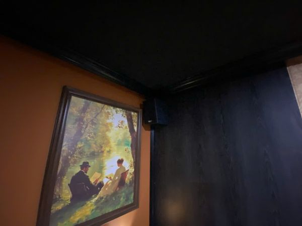 Loa cho quán bar Bengal pub, loa được thiết kế riêng cho quán, bật lớn không tạp âm, miễn phí công lắp đặt, bảo hành dài hạn 5 năm