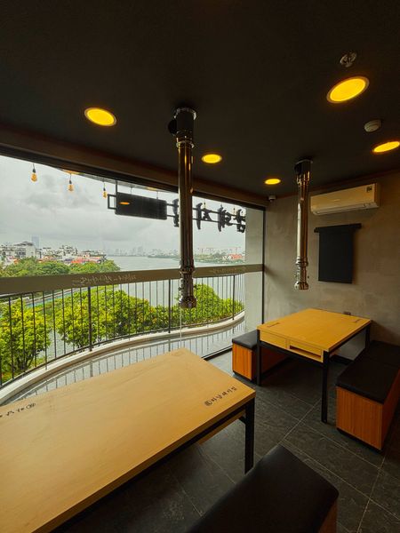 Loa cho nhà hàng Hanam BBQ Tây Hồ, loa được thiết kế riêng cho quán, bật lớn không tạp âm, miễn phí công lắp đặt, bảo hành dài hạn 5 năm