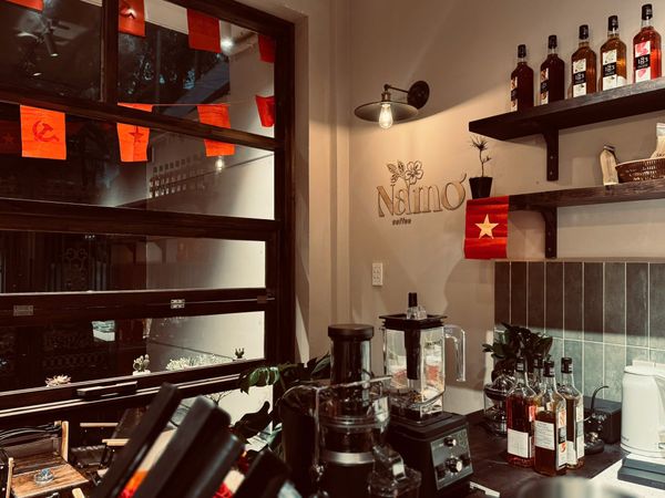 Loa không dây phát nhạc nền tự động Goldsound cho quán Na mơ Coffee, loa được thiết kế riêng cho quán, bật lớn không tạp âm, miễn phí công lắp đặt, bảo hành dài hạn 5 năm