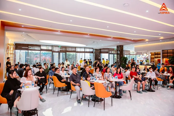 Loa sân khấu, hội trường cho Nhà mẫu The Aspira, Bình Dương, loa được thiết kế riêng cho quán, bật lớn không tạp âm, miễn phí công lắp đặt, bảo hành dài hạn 5 năm