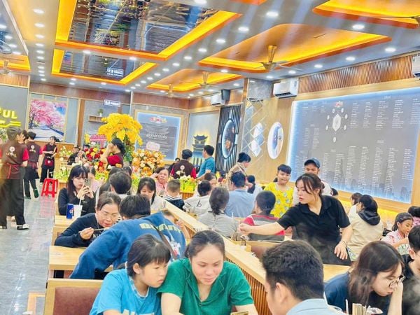 Loa cho nhà hàng Mì Cay SEOUL Tân Hiệp, Tiền Giang, loa được thiết kế riêng cho quán, bật lớn không tạp âm, miễn phí công lắp đặt, bảo hành dài hạn 5 năm