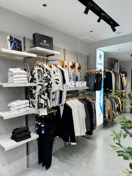 Loa âm trần phát nhạc nền tự động Goldsound cho MANTRA STORE, loa được thiết kế riêng cho quán, bật lớn không tạp âm, miễn phí công lắp đặt, bảo hành dài hạn 5 năm