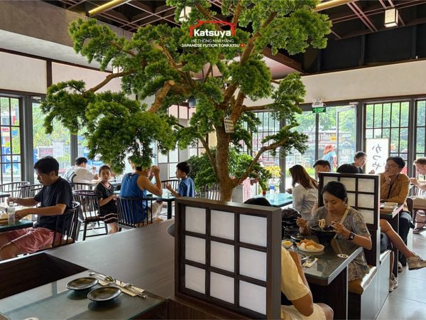 Loa nhà hàng phát nhạc nền tự động cho Katsuya The Sun Avenue, Thủ Đức, loa được thiết kế riêng cho quán, bật lớn không tạp âm, miễn phí công lắp đặt, bảo hành dài hạn 5 năm