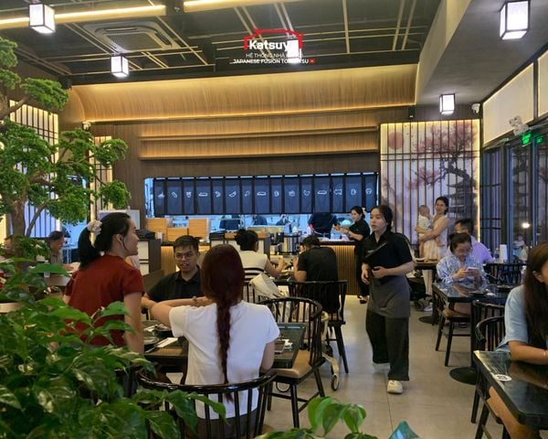 Loa nhà hàng phát nhạc nền tự động cho Katsuya The Sun Avenue, Thủ Đức, loa được thiết kế riêng cho quán, bật lớn không tạp âm, miễn phí công lắp đặt, bảo hành dài hạn 5 năm