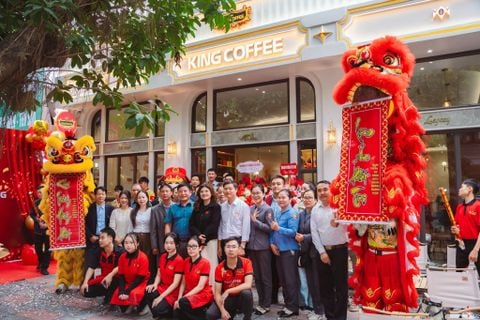 Goldsound Audio lắp đặt hệ thống âm thanh cho KING COFFEE - GA HAI PHONG,  loa được thiết kế riêng cho quán, bật lớn không tạp âm, miễn phí công lắp đặt, bảo hành dài hạn 5 năm