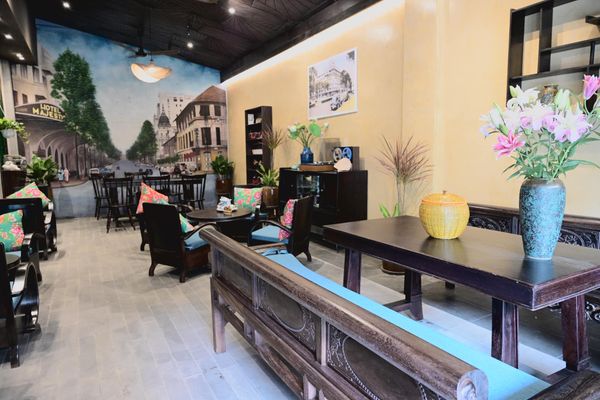 Loa thông báo, phát nhạc nền tự động Goldsound cho CÀ PHÊ CÔ BA SÀI GÒN, loa được thiết kế riêng cho quán, bật lớn không tạp âm, miễn phí công lắp đặt, bảo hành dài hạn 5 năm