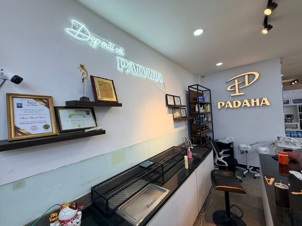 Loa treo tường, phát nhạc nền tự động cho Viện Tóc Padaha, TP.HCM, loa được thiết kế riêng cho quán, bật lớn không tạp âm, miễn phí công lắp đặt, bảo hành dài hạn 5 năm