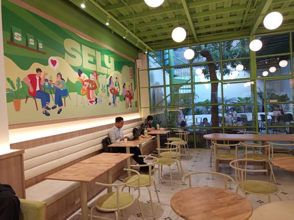 Loa treo tường phát nhạc nền cho SELY, loa được thiết kế riêng cho quán, bật lớn không tạp âm, miễn phí công lắp đặt, bảo hành dài hạn 5 năm