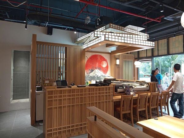 Loa nhà hàng phát nhạc nền tự động cho nhà hàng Dozo Sushi Dining, loa được thiết kế riêng cho quán, bật lớn không tạp âm, miễn phí công lắp đặt, bảo hành dài hạn 5 năm