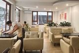 Loa treo tường phát nhạc nền cho tiệm bánh Canari Cake, Hà Nội loa được thiết kế riêng cho quán, bật lớn không tạp âm, miễn phí công lắp đặt, bảo hành dài hạn 5 năm