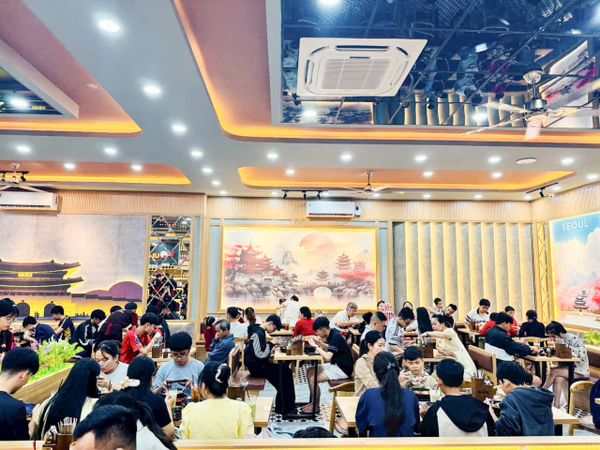 Loa nhà hàng phát nhạc nền tự động cho nhà hàng Mì Cay SEOUL Hoài Nhơn, Bình Định, loa được thiết kế riêng cho quán, bật lớn không tạp âm, miễn phí công lắp đặt, bảo hành dài hạn 5 năm