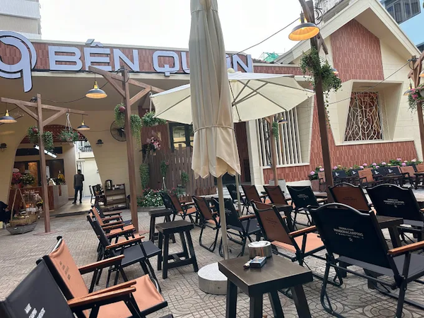 Loa treo tường phát nhạc nền cho Bến Quán, TP.HCM, loa được thiết kế riêng cho quán, bật lớn không tạp âm, miễn phí công lắp đặt, bảo hành dài hạn 5 năm