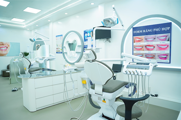 Loa phòng khám phát nhạc nền tự động cho Nha Khoa Quốc Tế Pearl Smile, loa được thiết kế riêng cho quán, bật lớn không tạp âm, miễn phí công lắp đặt, bảo hành dài hạn 5 năm