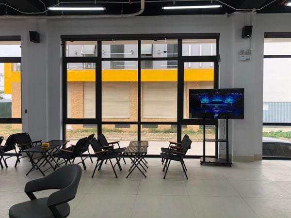 Loa quán cafe phát nhạc nền tự động cho Thiên Khôi Coffee, Sóc Sơn, loa được thiết kế riêng cho quán, bật lớn không tạp âm, miễn phí công lắp đặt, bảo hành dài hạn 5 năm