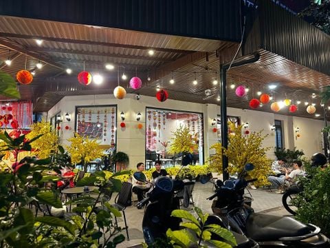 Loa quán cafe phát nhạc nền tự động cho quán WIN COFFEE & TEA, TP Hồ Chí Minh, loa được thiết kế riêng cho quán, bật lớn không tạp âm, miễn phí công lắp đặt, bảo hành dài hạn 5 năm