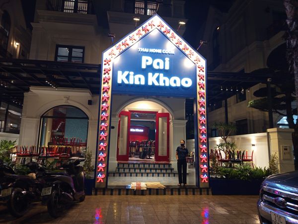 Loa nhạc nền tự động cho Pai Kin Khao, Hà Nội, loa được thiết kế riêng cho quán, bật lớn không tạp âm, miễn phí công lắp đặt, bảo hành dài hạn 5 năm