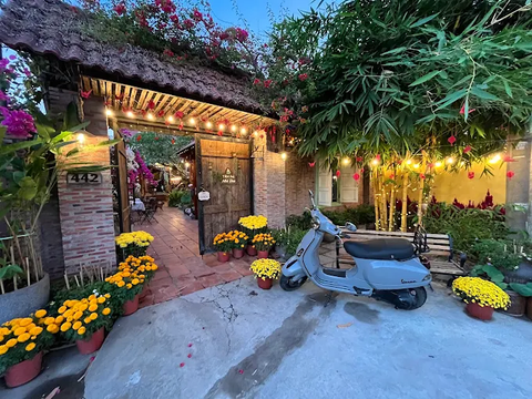 Loa quán cafe, phát nhạc nền tự động cho Tiệm Trà Nhà Dao, Cần Thơ, loa được thiết kế riêng cho quán, bật lớn không tạp âm, miễn phí công lắp đặt, bảo hành dài hạn 5 năm