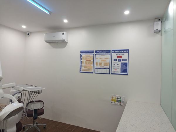 Loa không dây phát nhạc nền tự động cho Nha Khoa Sơn Tùng Premium, TP Hà Nội, loa được thiết kế riêng cho quán, bật lớn không tạp âm, miễn phí công lắp đặt, bảo hành dài hạn 5 năm