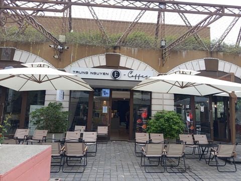 Loa treo tường cho Trung Nguyên E-Coffee – KĐT MAILAND SƠN ĐỒNG, loa được thiết kế riêng cho quán, bật lớn không tạp âm, miễn phí công lắp đặt, bảo hành dài hạn 5 năm