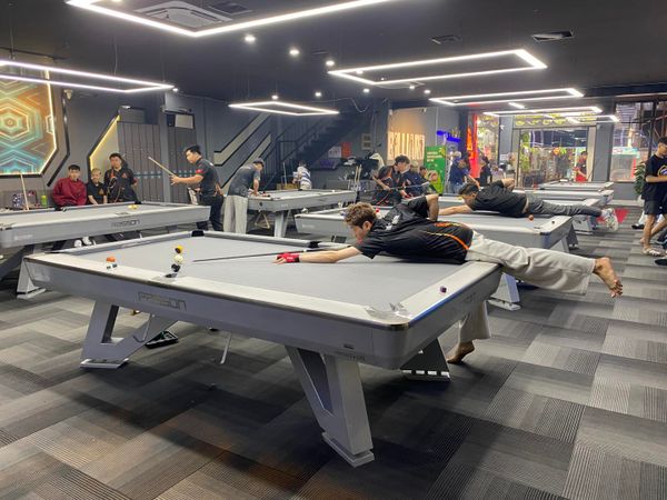 Loa treo tường phát nhạc nền cho SIGMA Billiards, Đà Nẵng, loa được thiết kế riêng cho quán, bật lớn không tạp âm, miễn phí công lắp đặt, bảo hành dài hạn 5 năm
