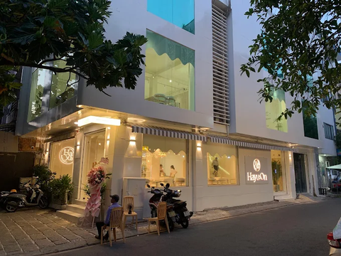 Loa quán cafe, phát nhạc nền tự động cho HAYU:ON Cafe, TP HCM, loa được thiết kế riêng cho quán, bật lớn không tạp âm, miễn phí công lắp đặt, bảo hành dài hạn 5 năm