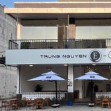 Loa treo tường cho Trung Nguyên E-Coffee Trần Văn Trà, Cần Thơ, loa được thiết kế riêng cho quán, bật lớn không tạp âm, miễn phí công lắp đặt, bảo hành dài hạn 5 năm