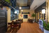 Loa treo tường phát nhạc nền cho Mỳ Hoành Thánh Phong Nhã, TP HCM, loa được thiết kế riêng cho quán, bật lớn không tạp âm, miễn phí công lắp đặt, bảo hành dài hạn 5 năm