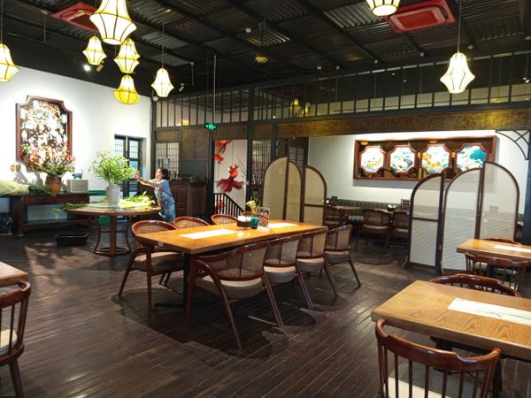 Loa nhà hàng, phát nhạc nền tự động cho HANOI 1930 Bistro, loa được thiết kế riêng cho quán, bật lớn không tạp âm, miễn phí công lắp đặt, bảo hành dài hạn 5 năm