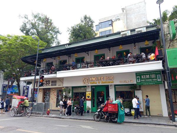 Loa nhà hàng, phát nhạc nền tự động cho HANOI 1930 Bistro, loa được thiết kế riêng cho quán, bật lớn không tạp âm, miễn phí công lắp đặt, bảo hành dài hạn 5 năm