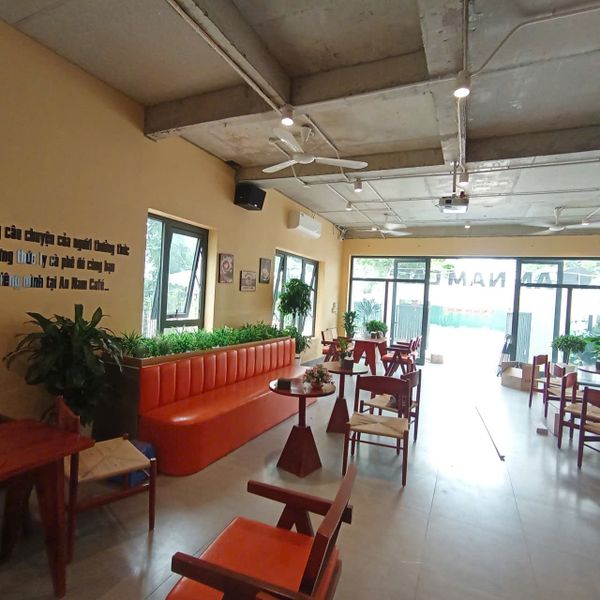 Loa treo tường phát nhạc nền cho AN NAM Cafe’, Hà Nội, loa được thiết kế riêng cho quán, bật lớn không tạp âm, miễn phí công lắp đặt, bảo hành dài hạn 5 năm
