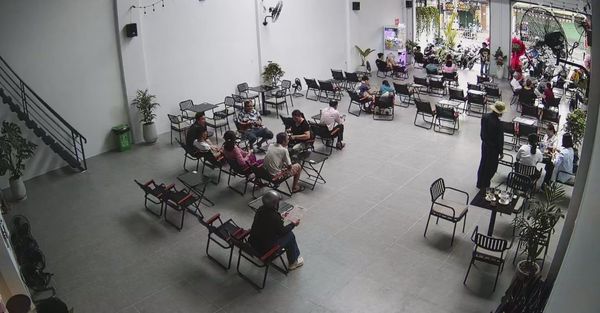 Loa treo tường, phát nhạc nền tự động cho 9199 coffee, TP HCM, loa được thiết kế riêng cho quán, bật lớn không tạp âm, miễn phí công lắp đặt, bảo hành dài hạn 5 năm