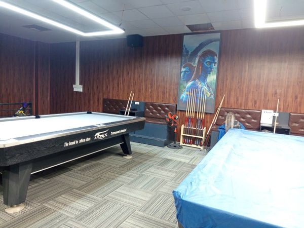 Loa billiard phát nhạc nền tự động Goldsound cho 86 BILLIARDS Club, Hà Nội, loa được thiết kế riêng cho quán, bật lớn không tạp âm, miễn phí công lắp đặt, bảo hành dài hạn 5 năm