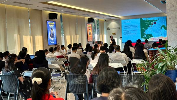 Loa hội trường sân khấu Gold4Acoustic, loa hội thảo, hội họp cho ERA Vietnam Network, TP.HCM, loa được thiết kế riêng cho quán, bật lớn không tạp âm, miễn phí công lắp đặt, bảo hành dài hạn 5 năm