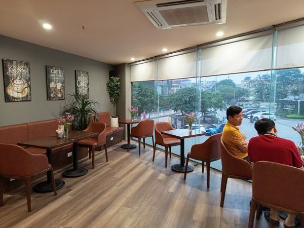 Loa treo tường không dây cho quán Coffee hub, Hà Nội, loa được thiết kế riêng cho quán, bật lớn không tạp âm, miễn phí công lắp đặt, bảo hành dài hạn 5 năm