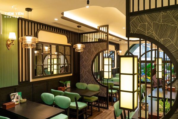 Loa treo tường phát nhạc nền cho Tiệm Yến Nha Trang - Chi Nhánh Hà Nội, loa được thiết kế riêng cho quán, bật lớn không tạp âm, miễn phí công lắp đặt, bảo hành dài hạn 5 năm