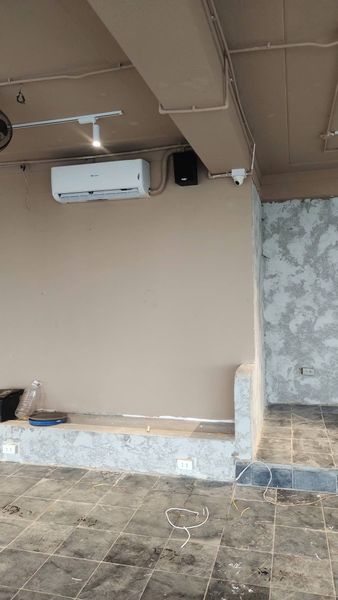 Loa treo tường phát nhạc nền cho Aha Cafe Sầm Sơn, Thanh Hoá, loa được thiết kế riêng cho quán, bật lớn không tạp âm, miễn phí công lắp đặt, bảo hành dài hạn 5 năm