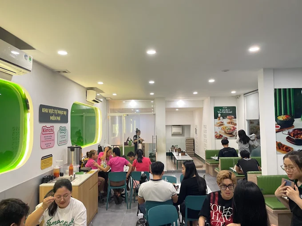 Loa treo tường, loa âm trần phát nhạc nền cho nhà hàng K-DOHAN Korean Chicken & K-Box, TP.HCM, loa được thiết kế riêng cho quán, bật lớn không tạp âm, miễn phí công lắp đặt, bảo hành dài hạn 5 năm