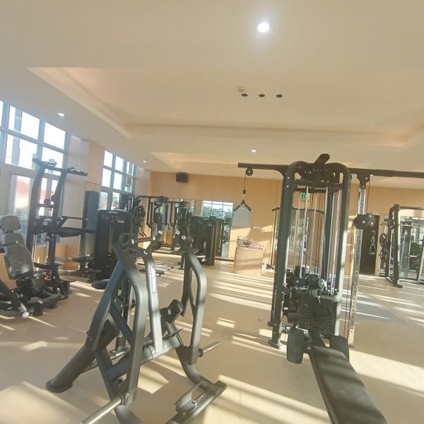 Loa treo tường phát nhạc nền cho Trendy Body KungFu - Splendora, Hà Nội, loa được thiết kế riêng cho quán, bật lớn không tạp âm, miễn phí công lắp đặt, bảo hành dài hạn 5 năm